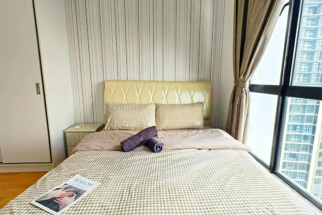 A2705 Platino Paradigmmall Netflix Poolview Bystay Johor Bahru Malaisie