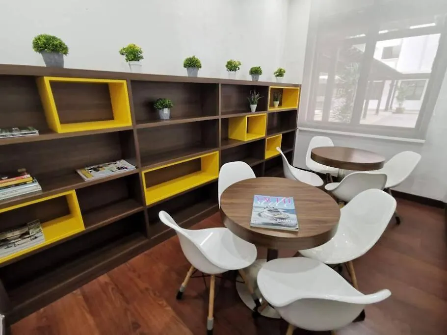 Appartement A2705 Platino Paradigmmall Netflix Poolview Bystay Johor Bahru