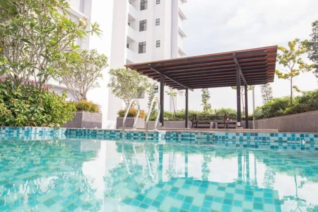 Appartement A2705 Platino Paradigmmall Netflix Poolview Bystay Johor Bahru